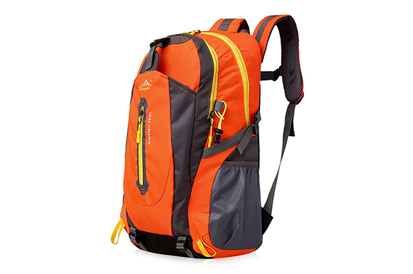 アウトドア 登山 バックパック, Natuce 40L大容量 防水 軽量 多機能 リュック 背中通気スポーツバッグ