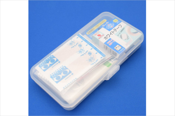 First Aid Kit Portable　携帯用救急キット