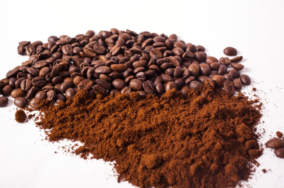 コーヒー豆と粉